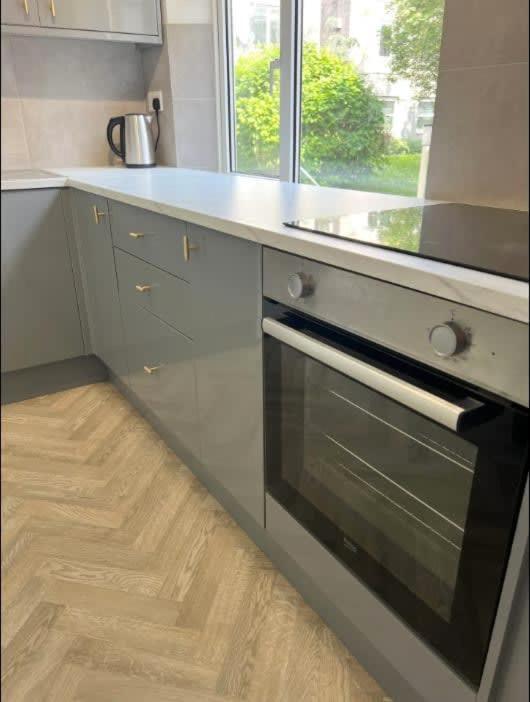 Montague Central One Bedroom Flat With Parking Bristol Buitenkant foto