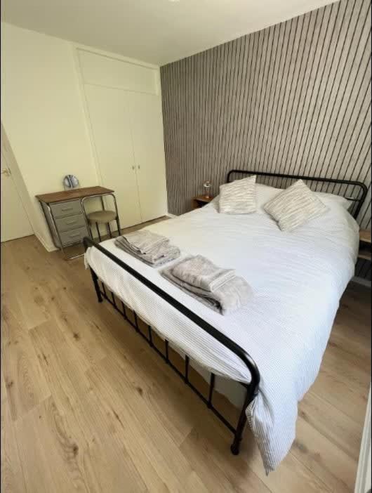 Montague Central One Bedroom Flat With Parking Bristol Buitenkant foto